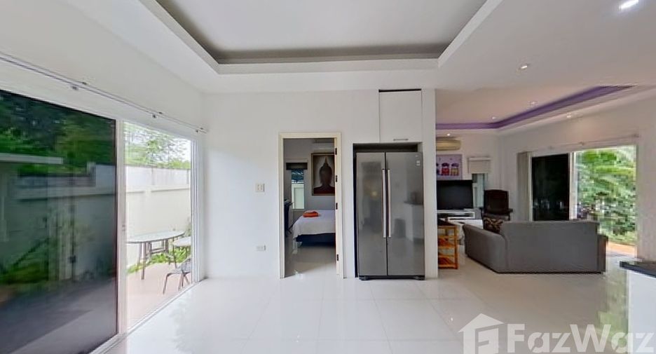 For sale 7 bedrooms villa in Sattahip, Chonburi