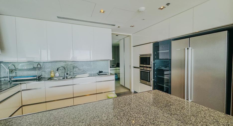 Wohnung zum Kauf und zur Miete mit 3 Zimmer in Sathon, Bangkok