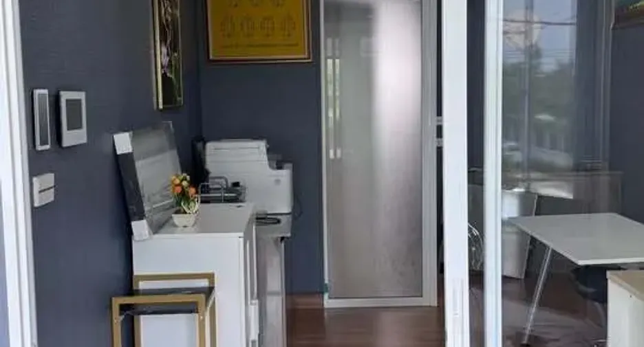 For rent and for sale 5 bedrooms townhouse in Pak Kret, Nonthaburi