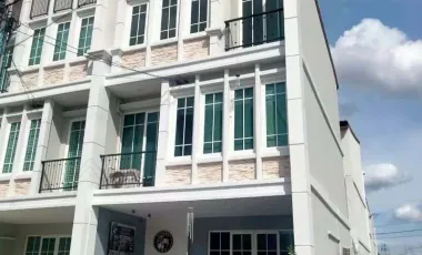 For sale and for rent 5 bedrooms townhouse in Pak Kret, Nonthaburi