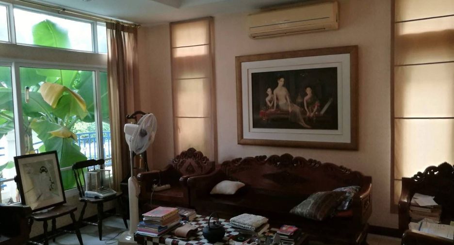 出售 4 卧室 独立屋 在 Saphan Sung, 曼谷