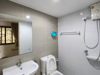 出售 3 卧室 联排别墅 在 Prawet, 曼谷