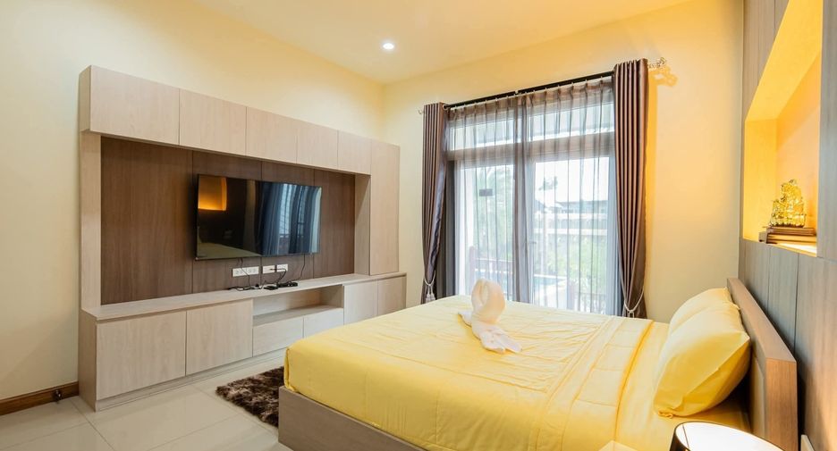 For rent 6 bedrooms villa in Bang Lamung, Chonburi