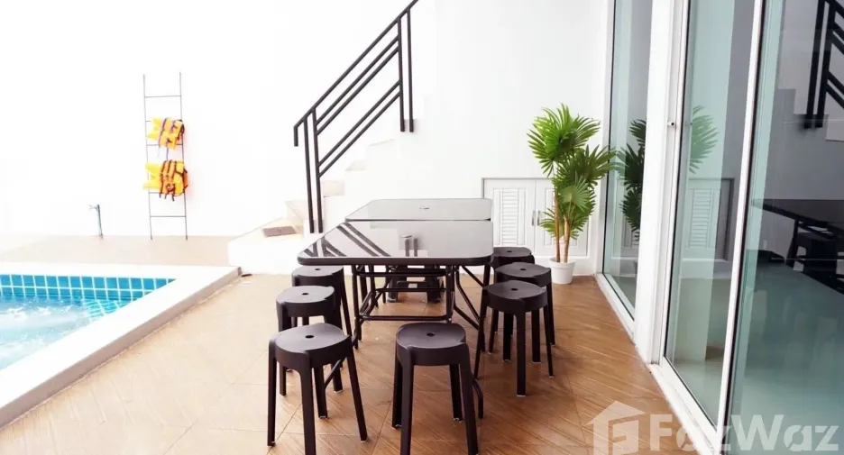 For sale and for rent 4 bedrooms villa in Bang Lamung, Chonburi