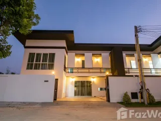 Villa zum Kauf und zur Miete mit 4 Zimmer in Bang Lamung, Chonburi