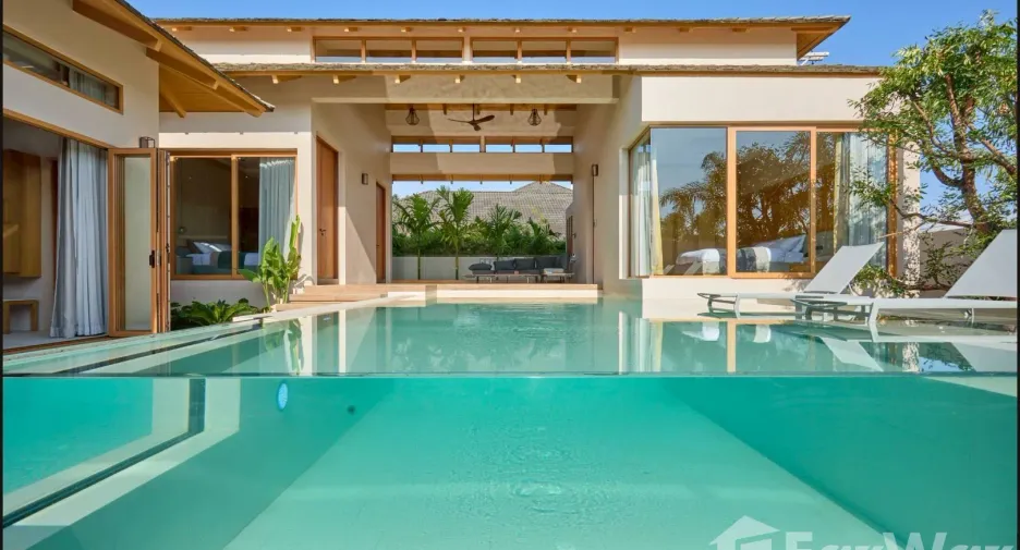 For sale 4 bedrooms villa in Thalang, Phuket