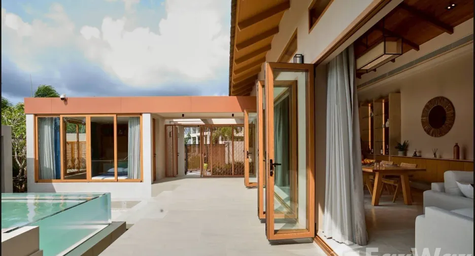 For sale 4 bedrooms villa in Thalang, Phuket