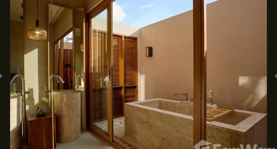 For sale 4 bedrooms villa in Thalang, Phuket