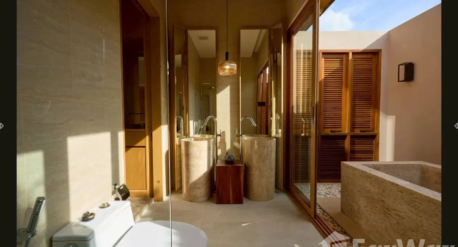 For sale 4 bedrooms villa in Thalang, Phuket