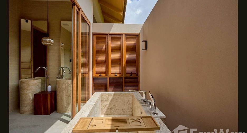 For sale 4 bedrooms villa in Thalang, Phuket