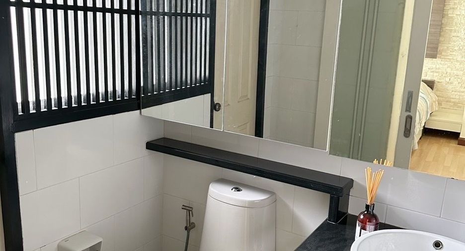 Продажа и аренда 1 кровать кондо в Хуаи Кхщанг, Бангкок
