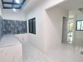 For sale 4 bedrooms townhouse in Nong Khaem, Bangkok