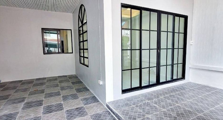 Продажа 4 спальни таунхаус в Нонг Кхаем, Бангкок