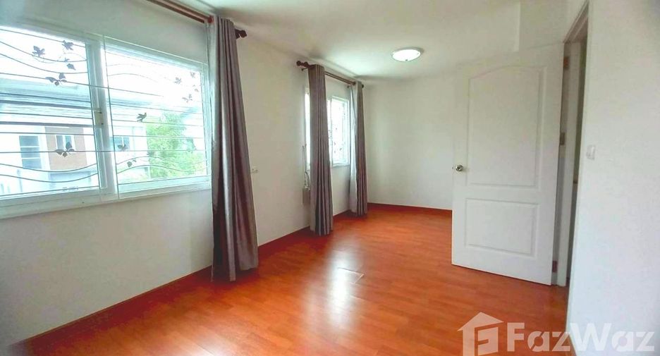 For sale 3 bedrooms townhouse in Lam Luk Ka, Pathum Thani