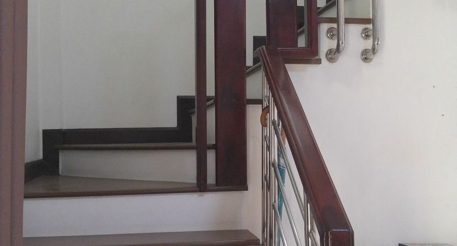 For sale and for rent 3 bedrooms townhouse in Mueang Nonthaburi, Nonthaburi