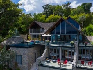 For rent 5 bedrooms villa in Kathu, Phuket
