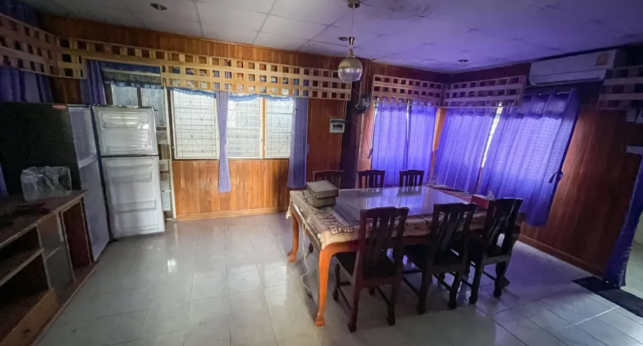 Продажа 3 спальни дом в Den Chai, Пхрэ