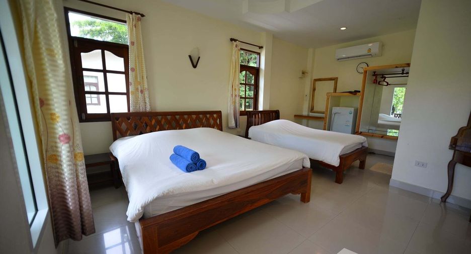 For sale 20 bedrooms hotel in Bang Lamung, Chonburi
