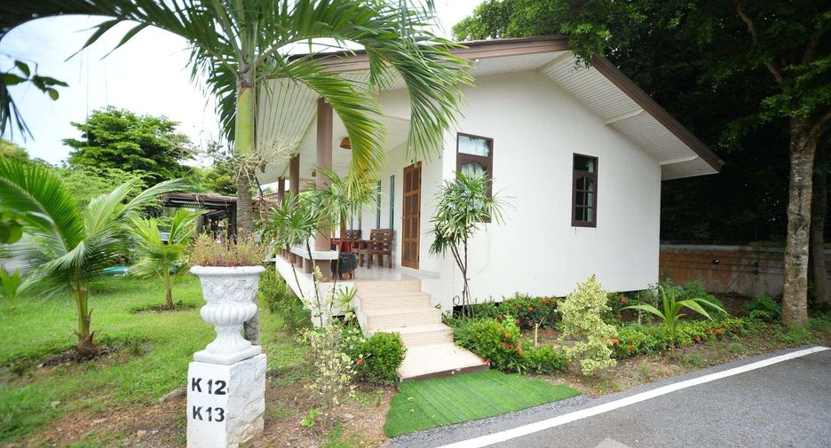 For sale 20 bedrooms hotel in Bang Lamung, Chonburi