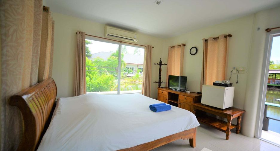 For sale 20 bedrooms hotel in Bang Lamung, Chonburi