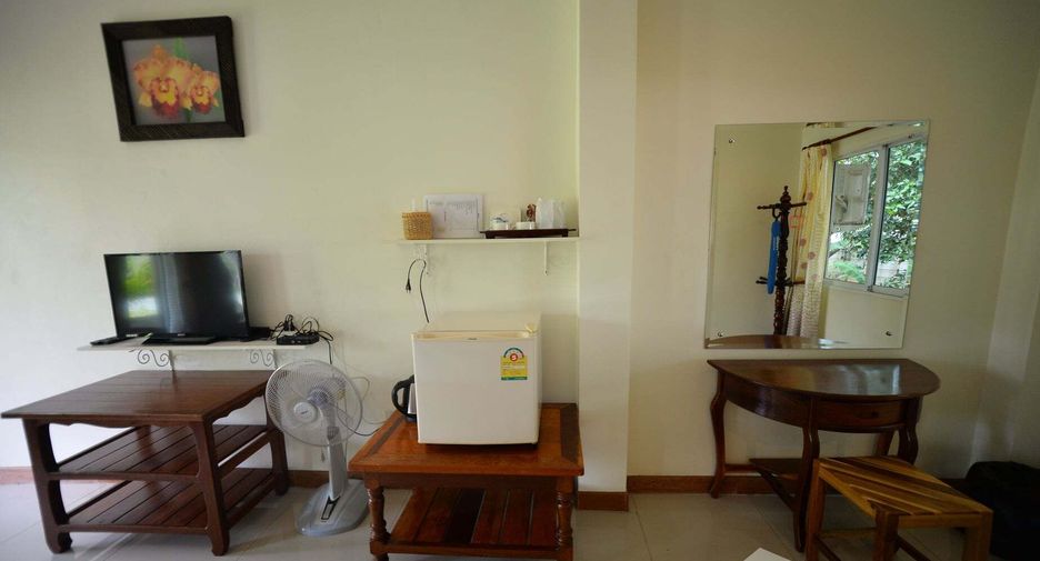 For sale 20 bedrooms hotel in Bang Lamung, Chonburi