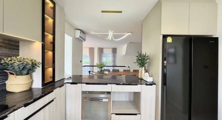 Villa zum Kauf und zur Miete mit 5 Zimmer in Sattahip, Chonburi