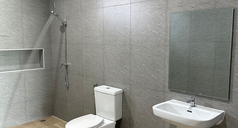 Продажа 4 спальни дом в Mueang Samut Prakan, Самутпракан