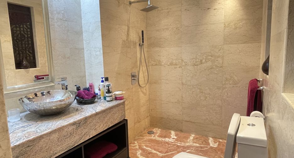 For sale 3 ベッドルーム condo in Mueang Chon Buri, Chonburi