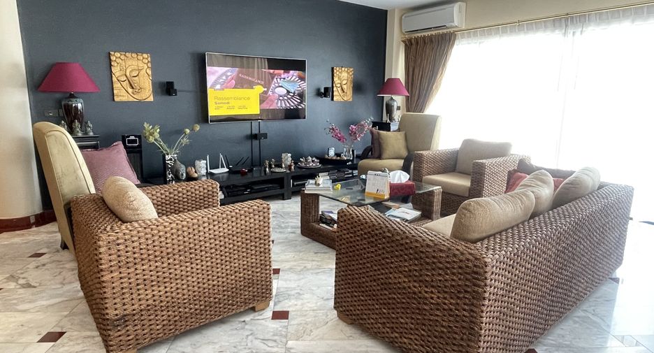 For sale 3 ベッドルーム condo in Mueang Chon Buri, Chonburi