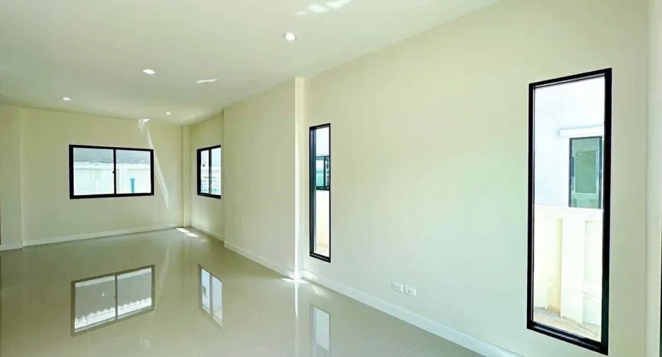 Haus zur Miete mit 3 Zimmer in Lam Luk Ka, Pathum Thani