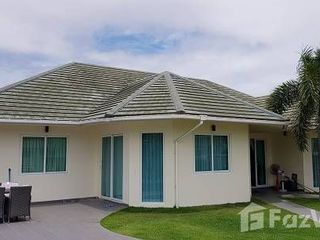 For rent 5 bedrooms villa in Bang Lamung, Chonburi