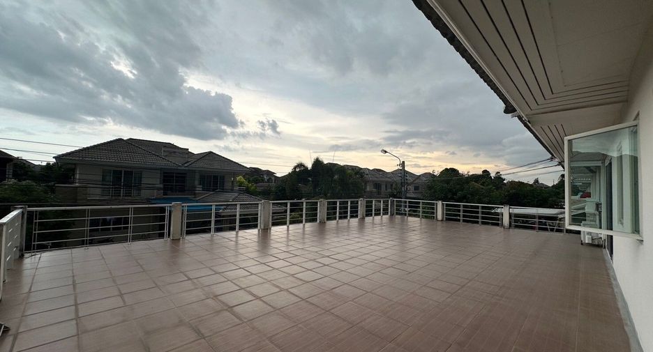 For sale 5 bedrooms house in Bang Khun Thian, Bangkok
