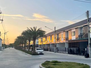 Продажа 3 спальни таунхаус в Bang Pakong, Чаченгсау