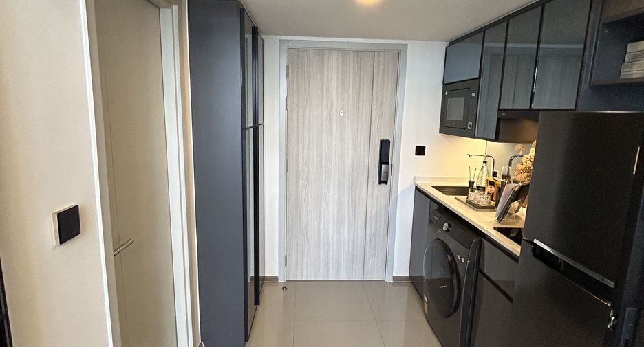 For sale 1 bed condo in Bang Rak, Bangkok