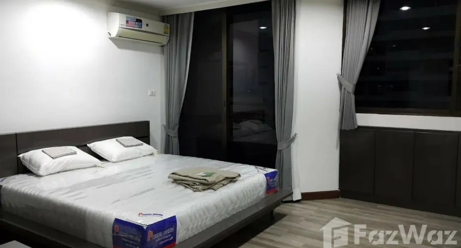 Condo en venta y en alquiler de 2 habitaciones en Watthana, Bangkok