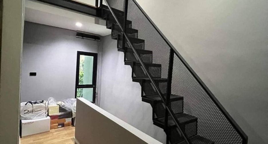 For sale 3 bedrooms townhouse in Lat Phrao, Bangkok