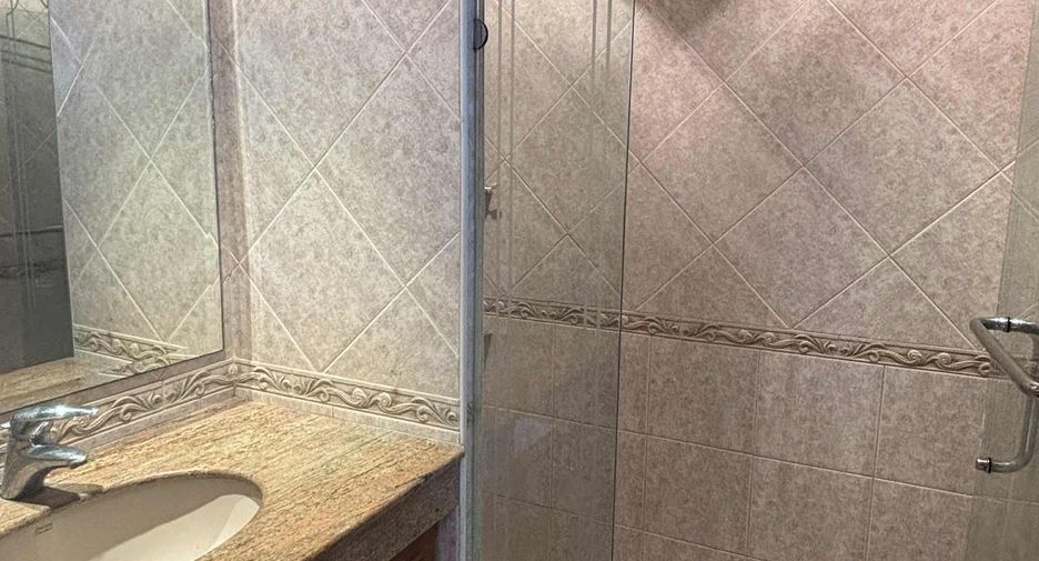 For rent studio condo in Bang Lamung, Chonburi