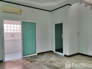 出售 4 卧室 独立屋 在 Don Mueang, 曼谷