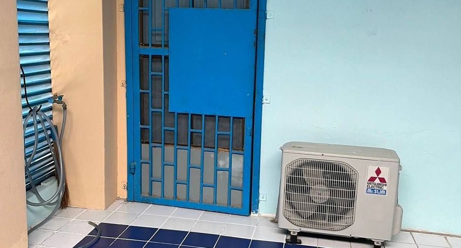 For sale 4 bedrooms retail Space in Bang Khun Thian, Bangkok