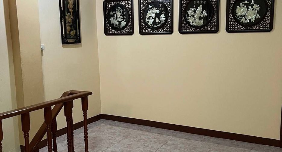 For sale 4 bedrooms retail Space in Bang Khun Thian, Bangkok