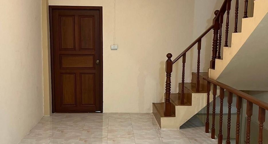 For sale 4 bedrooms retail Space in Bang Khun Thian, Bangkok