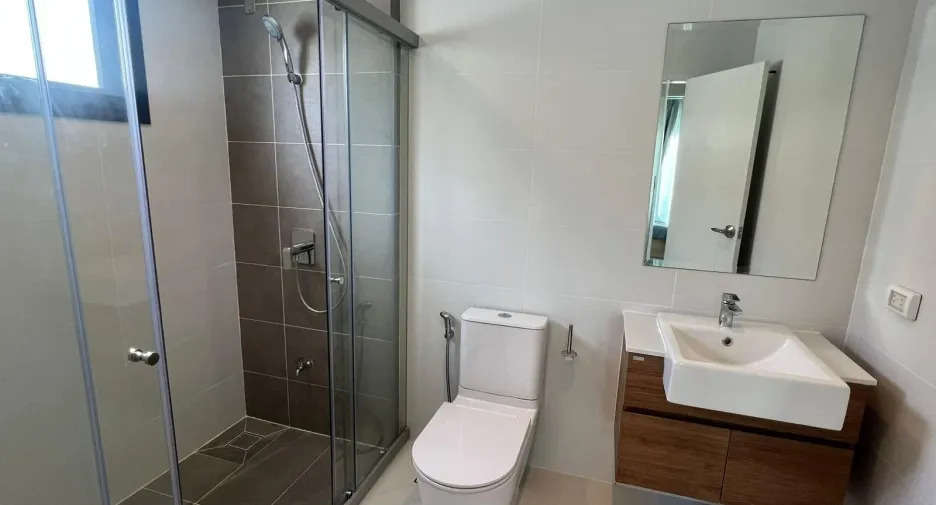 Haus zum Kauf und zur Miete mit 3 Zimmer in Mueang Phuket, Phuket