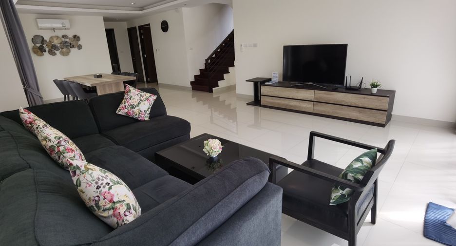 For sale 5 bedrooms villa in Thalang, Phuket