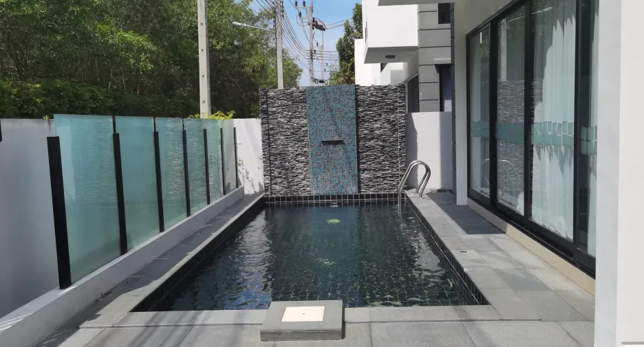 For sale 5 bedrooms villa in Thalang, Phuket
