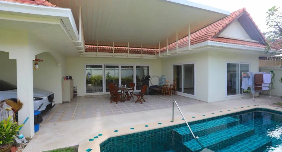 Villa en alquiler de 2 habitaciones en Bang Lamung, Chonburi