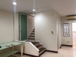 For sale 3 bedrooms townhouse in Bang Kapi, Bangkok