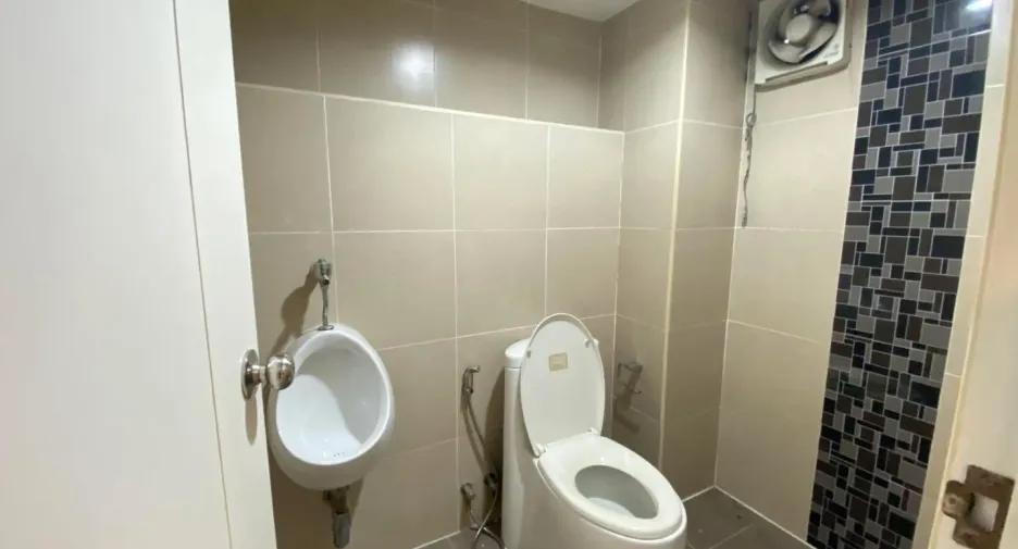 Аренда 4 спальни торговое помещение в Mueang Nonthaburi, Нонтабури