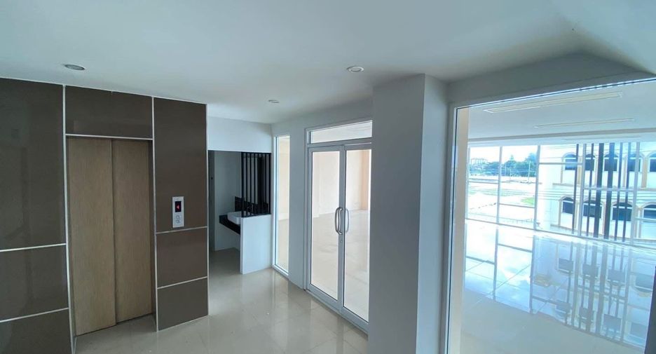 Аренда 4 спальни торговое помещение в Mueang Nonthaburi, Нонтабури