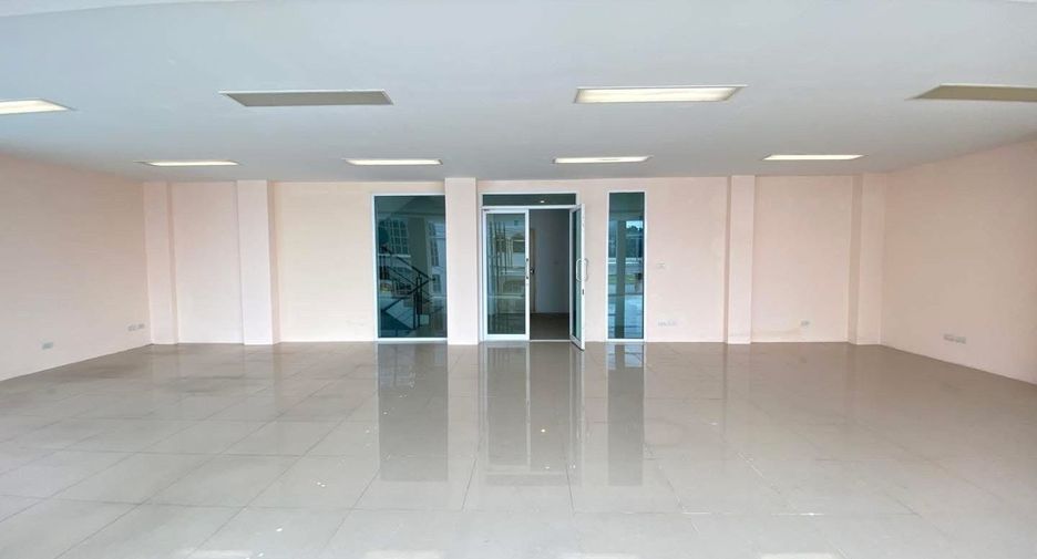 出租 4 卧室 商业空间 在 Mueang Nonthaburi, Nonthaburi