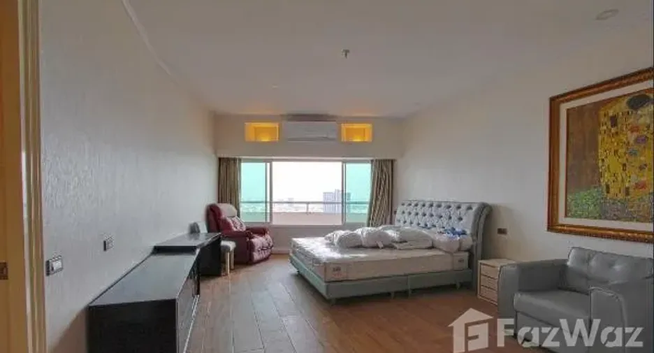 For sale and for rent 5 bedrooms condo in Bang Phlat, Bangkok